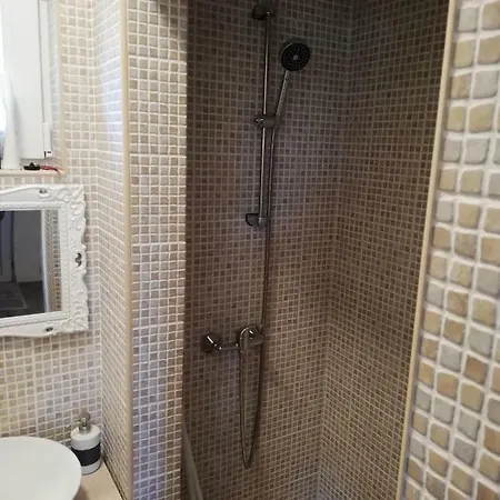 House At Apartmán
